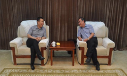 鄭董事長與閘北區(qū)區(qū)長會談